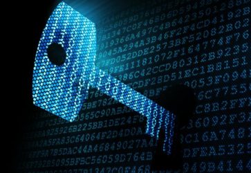 Qual o impacto da certificação digital para o imposto de renda de 2018 - Chave criptografada com vários números e códigos em volta | Penta Certificação Digital